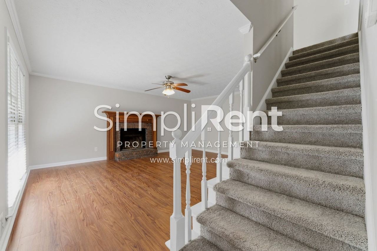 5711 Pennybrook Ct - Photo 3 of 18