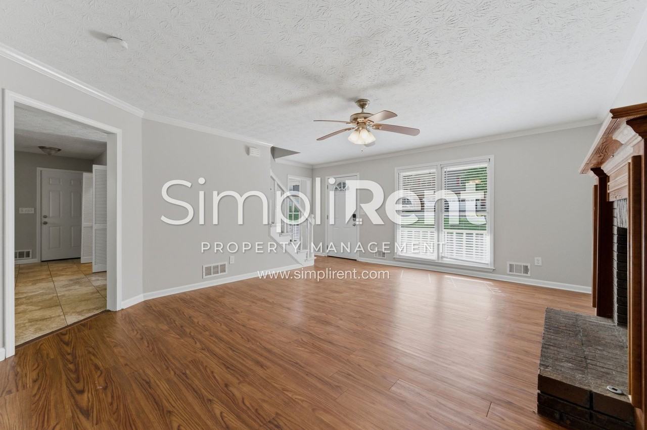 5711 Pennybrook Ct - Photo 4 of 18