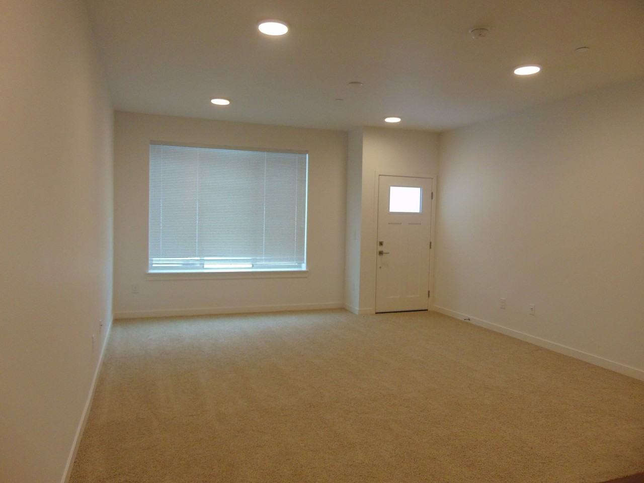 1406 159th Pl Ne - Photo 3 of 20