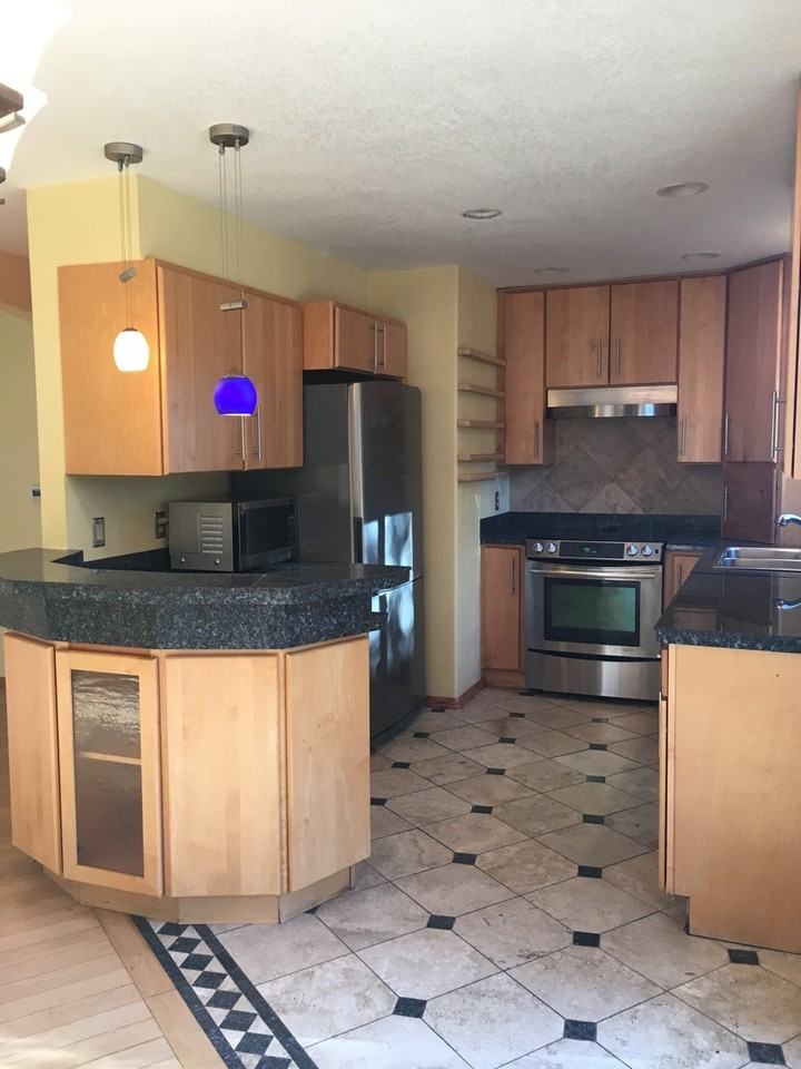 4550 Squires Cir - Photo 3 of 25