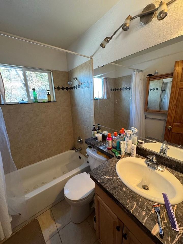 4550 Squires Cir - Photo 6 of 25