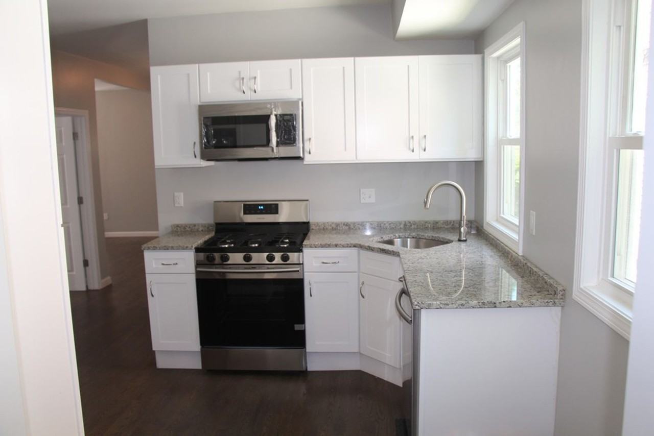 17 Middleton St - Photo 6 of 8