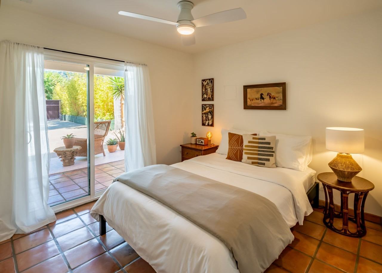 1312 E Gutierrez St - Photo 7 of 30