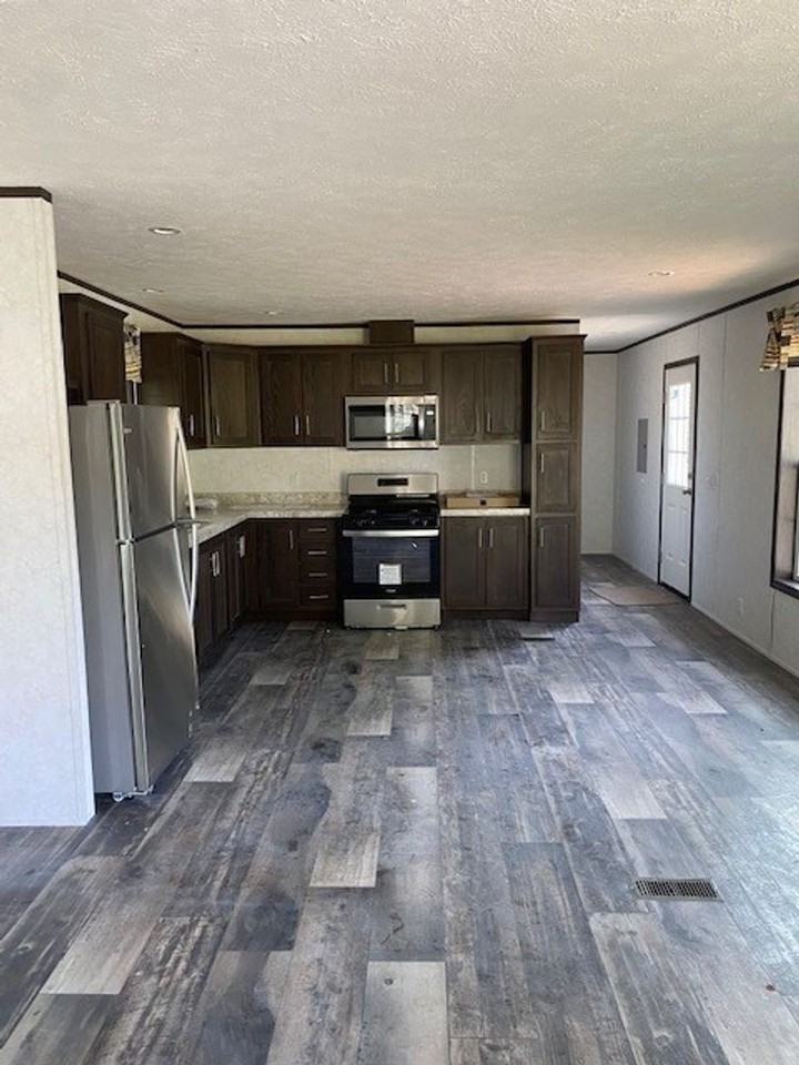 551 Lauschtown Rd - Photo 4 of 22