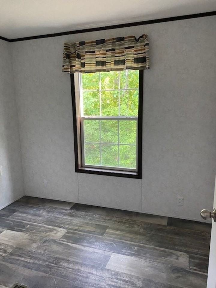 551 Lauschtown Rd - Photo 6 of 22