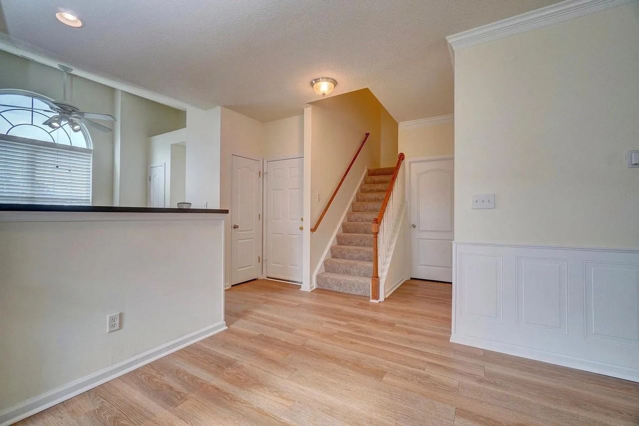 2230 Livingston St - Photo 3 of 20