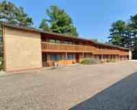 2 Bedroom 1 Bathroom Apartment in Hudson - Photo 1 of 1