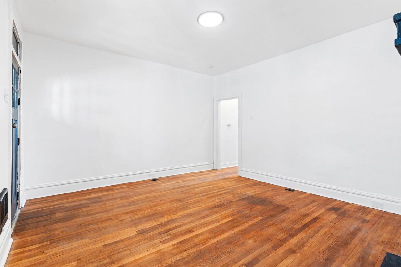 605 E 19th Ave - Photo 5 of 29