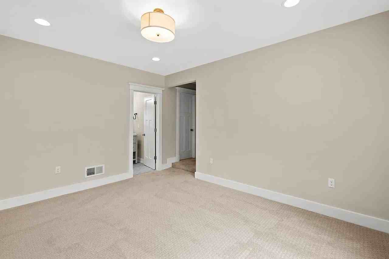 316 Shields Ln - Photo 6 of 50