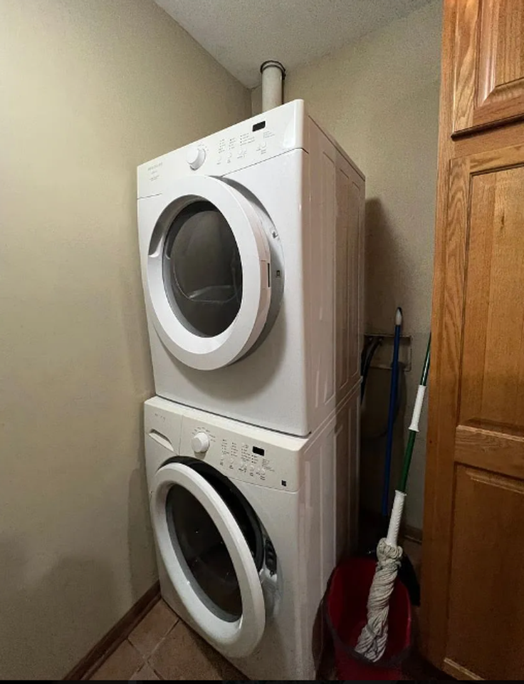 216 James - Photo 3 of 8