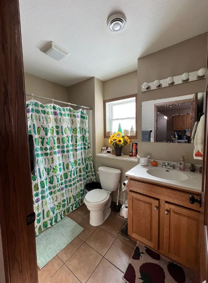 216 James - Photo 6 of 8