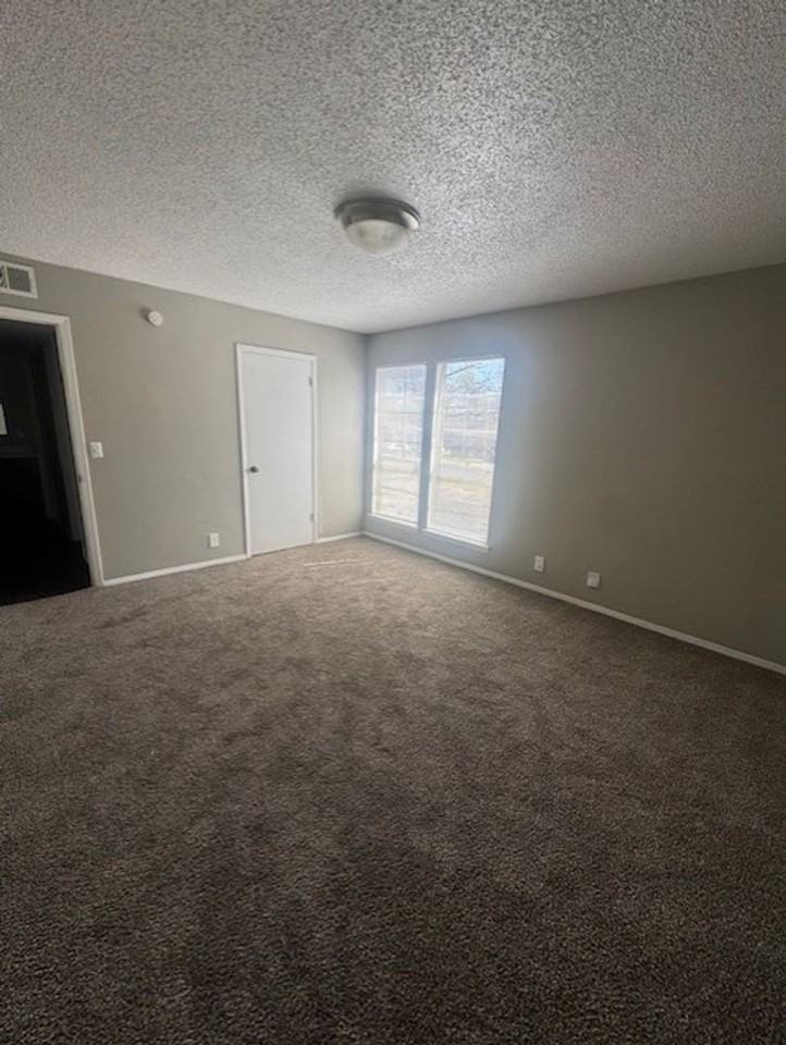 2417 E 55th Pl #28 - Photo 6 of 17