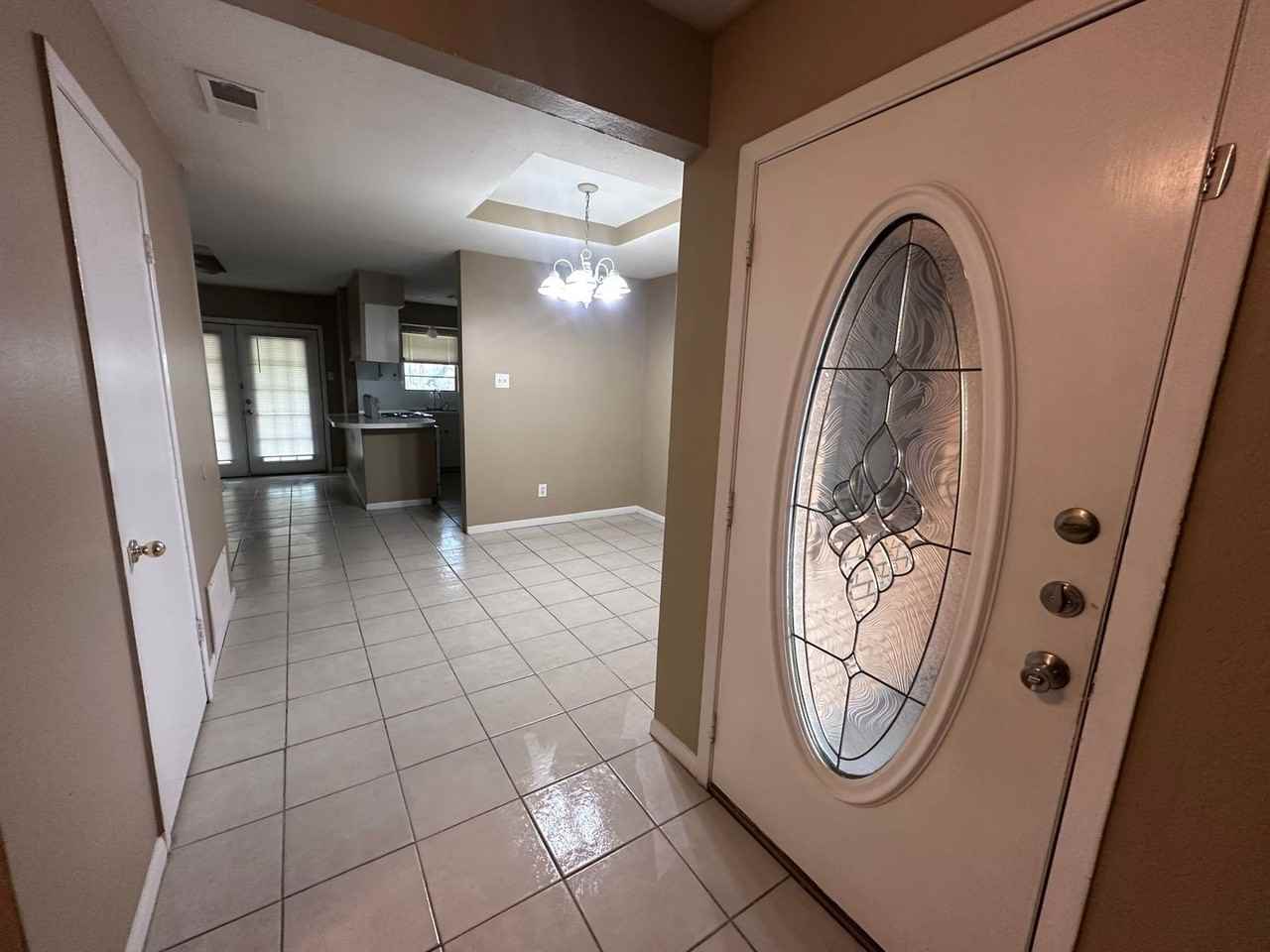 6813 Southhaven Dr - Photo 3 of 21