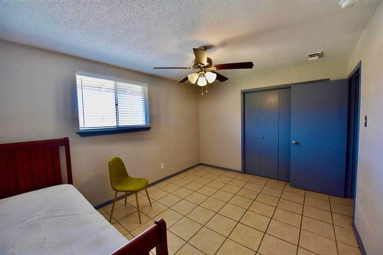 710 Cantu St #4 - Photo 5 of 8