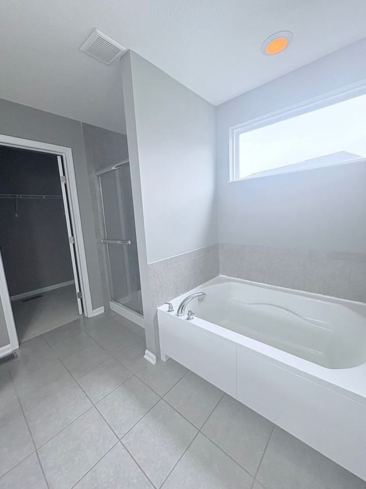 7381 Rum Cay Ln - Photo 3 of 20