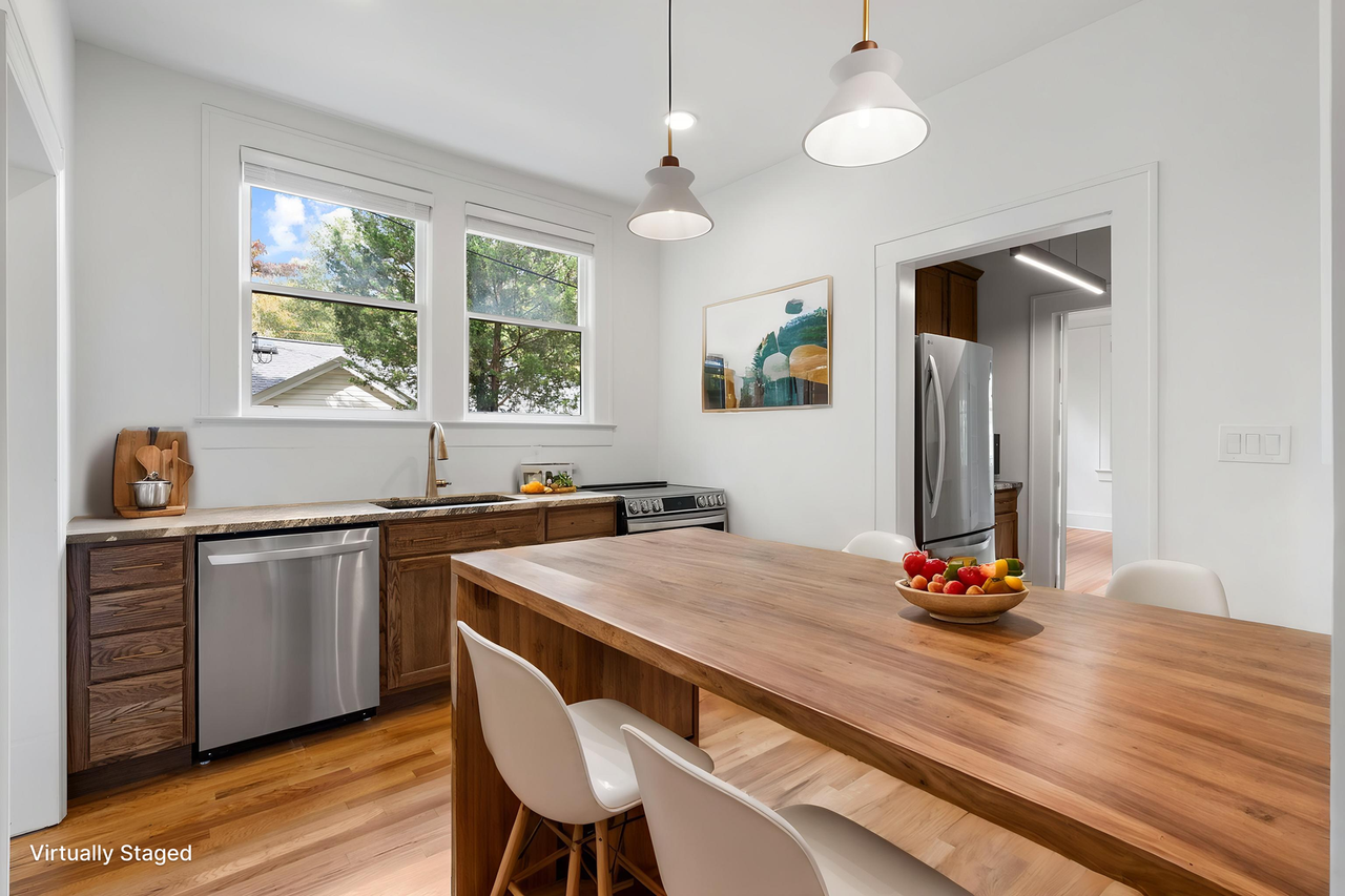 3107 Old Buncombe Rd - Photo 2 of 40