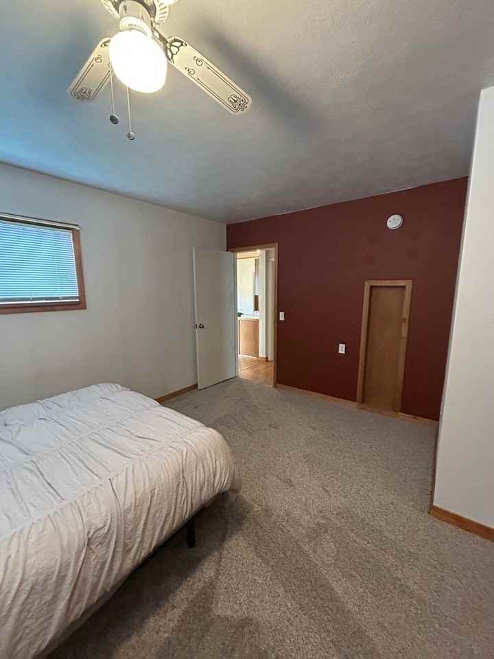 2524 Moulton St - Photo 3 of 27