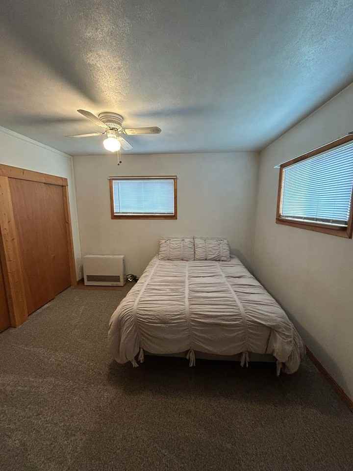 2524 Moulton St - Photo 4 of 27