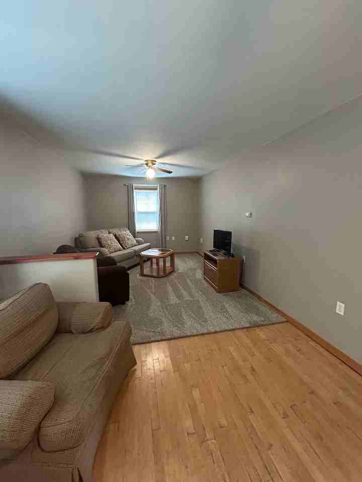 2524 Moulton St - Photo 7 of 27