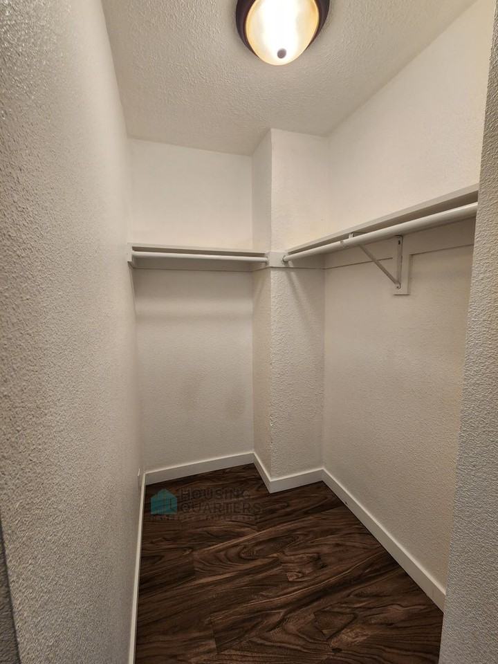 1822 W Gardner Ave - Photo 7 of 8