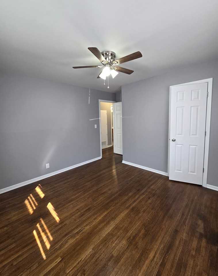 1200 E Beaumont St - Photo 7 of 26