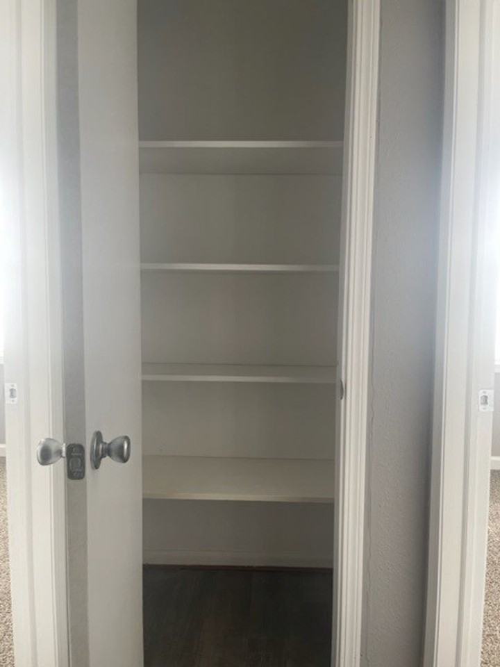 3330 S Euclid Ave - Photo 4 of 20