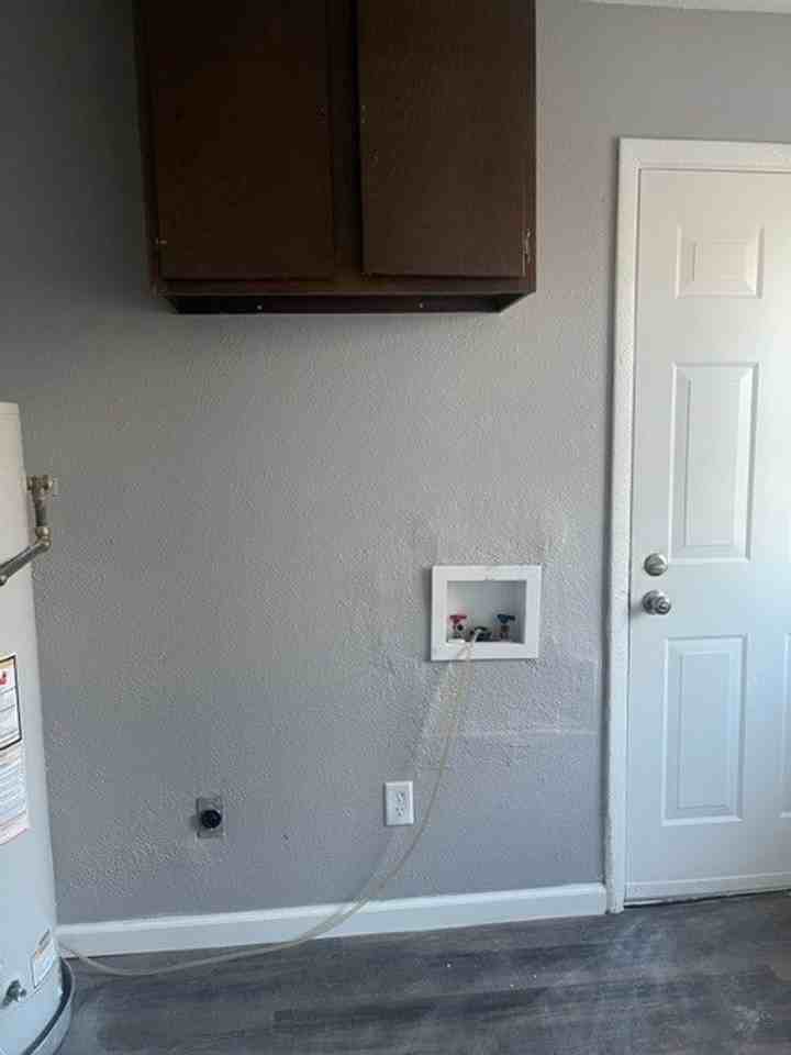 3402 S Leonine Rd - Photo 4 of 18