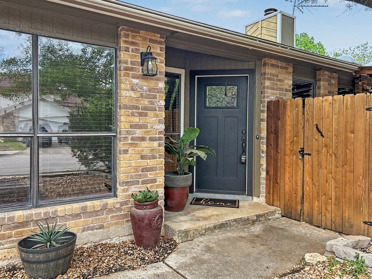 8503 Wood Arbor - Photo 2 of 25