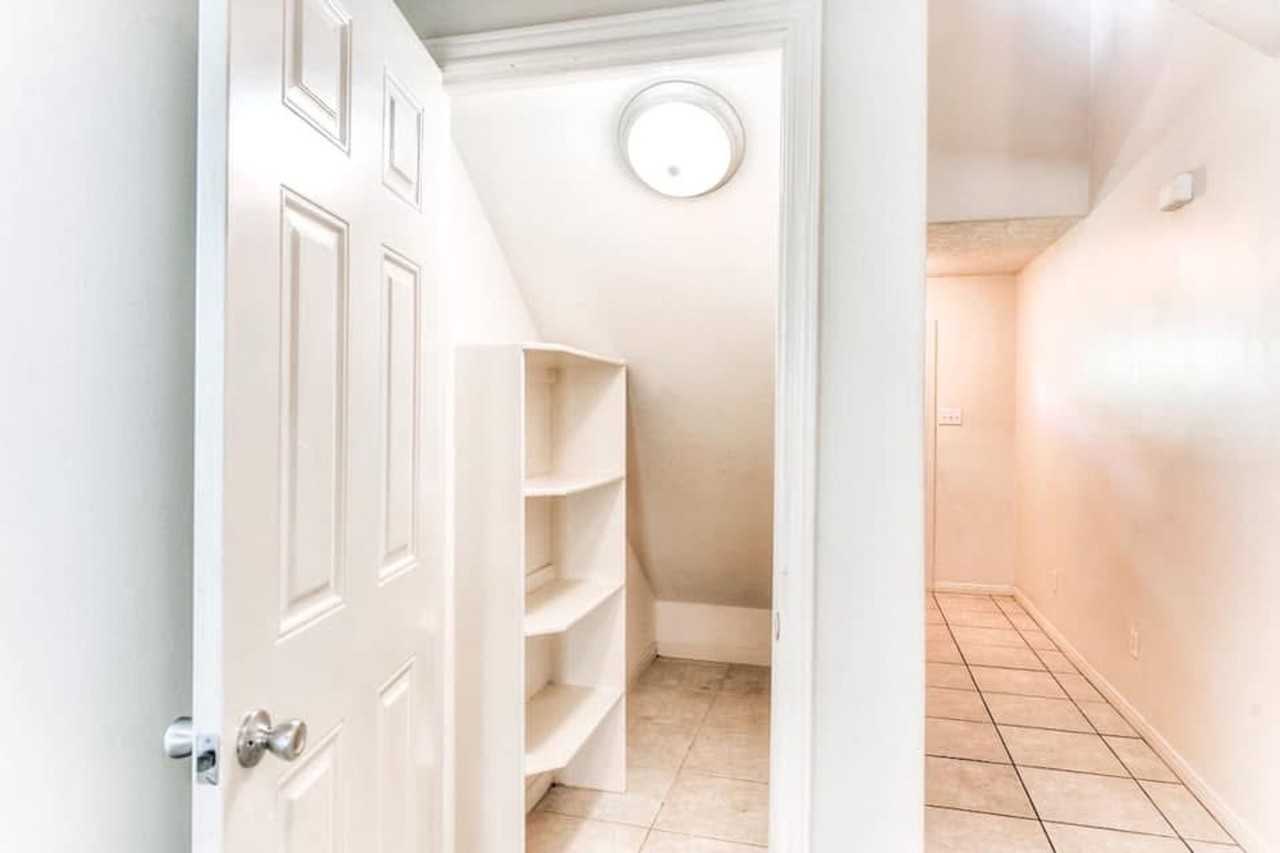 213 Foster St - Photo 6 of 16