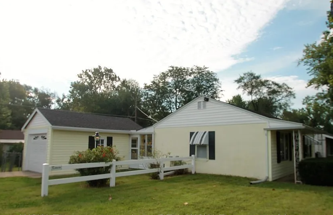 2300 Sw Eveningside Dr - Photo 2 of 13