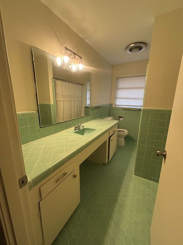 451 E Dinkins St - Photo 7 of 14