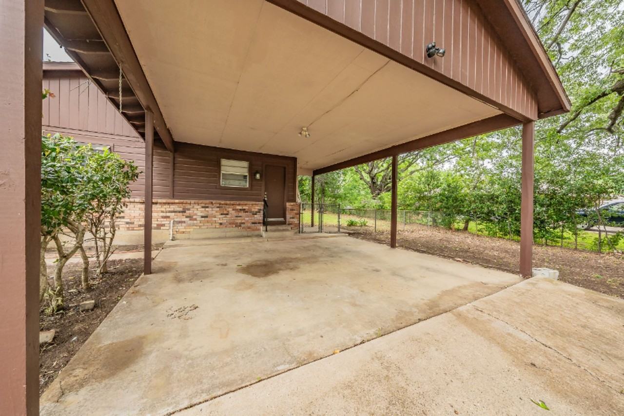 1344 Mulholland Dr - Photo 6 of 49