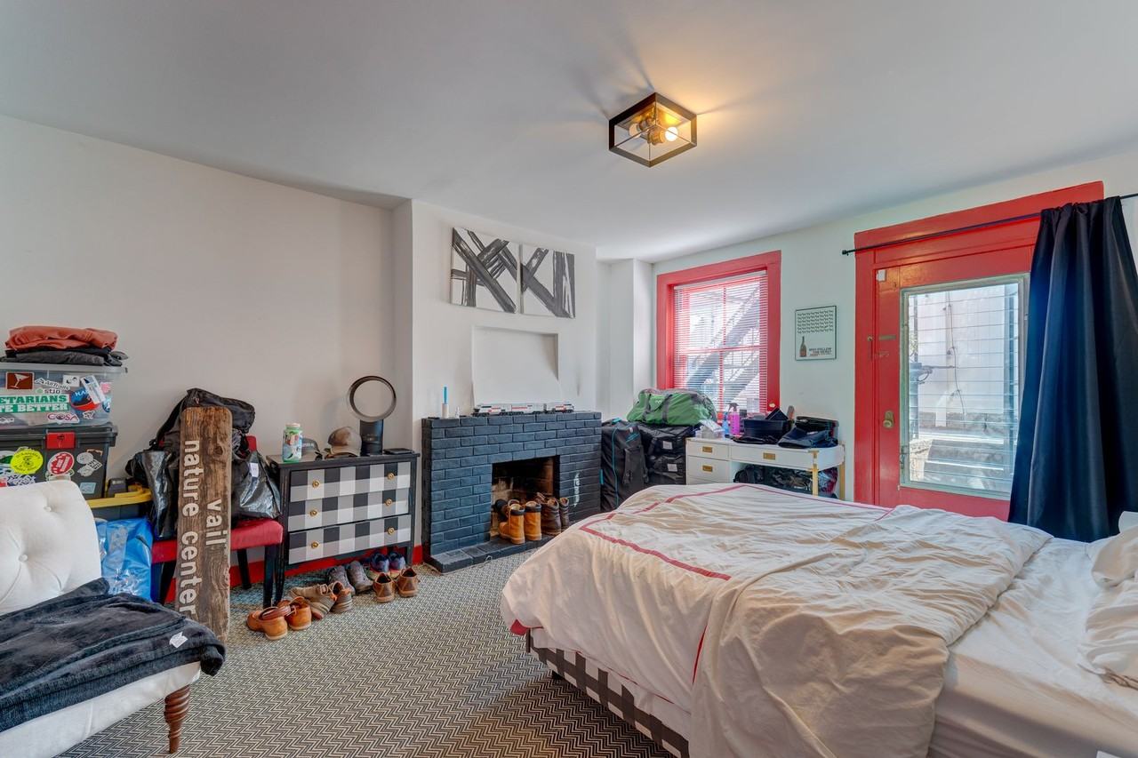 40 Trumbull St - Photo 4 of 7