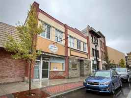 featured image of 11 Clinton Ave