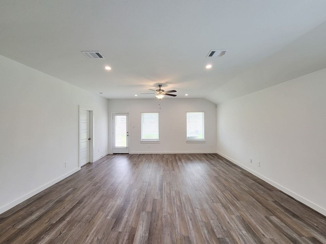1014 Star Grass Ln - Photo 4 of 36
