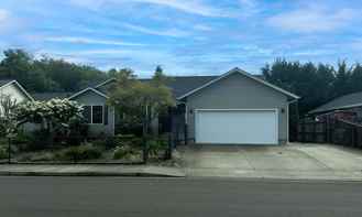 2409 Se Chinaberry Ave - Photo 1 of 1