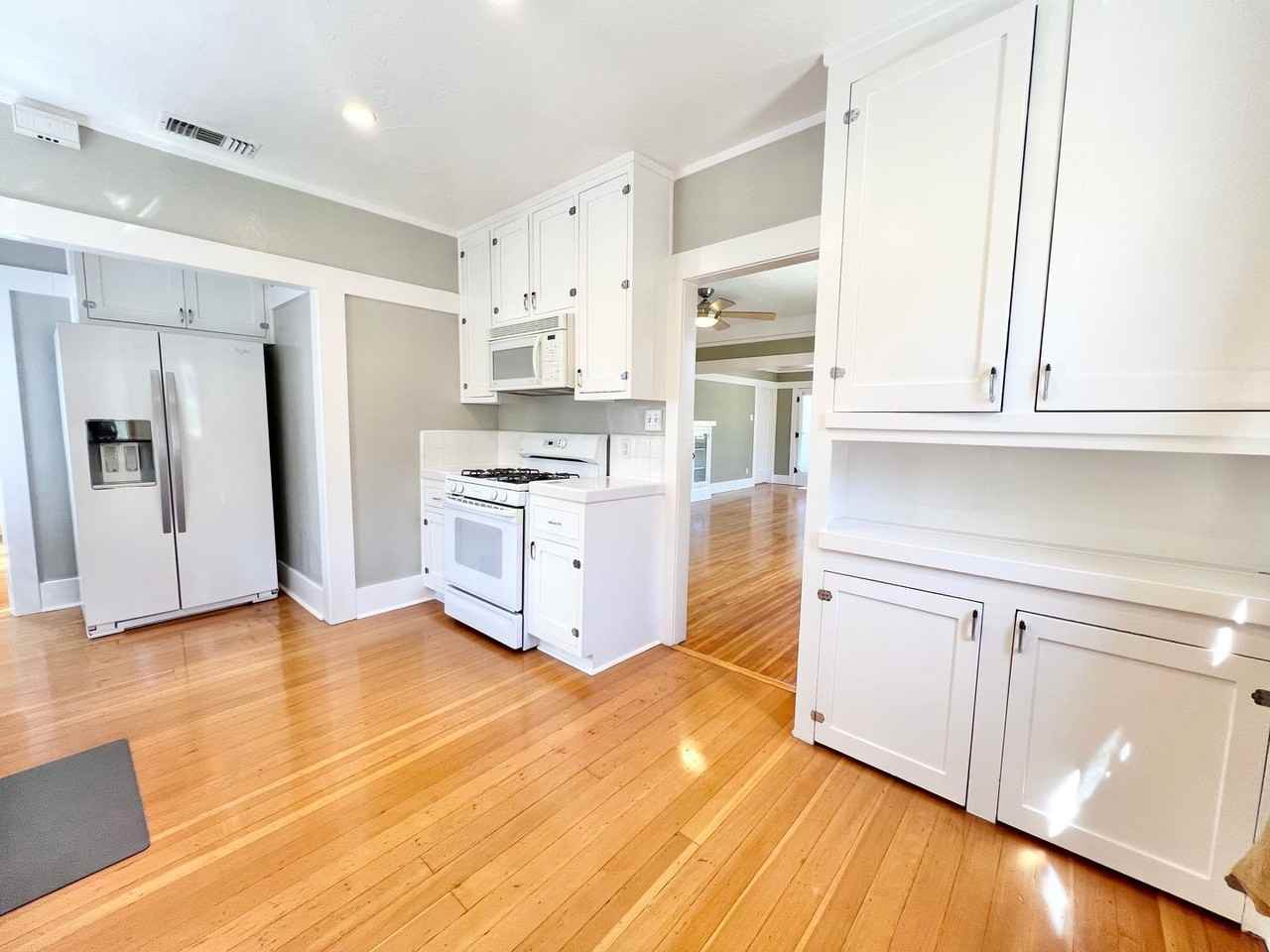 329 Granada Ave - Photo 6 of 19