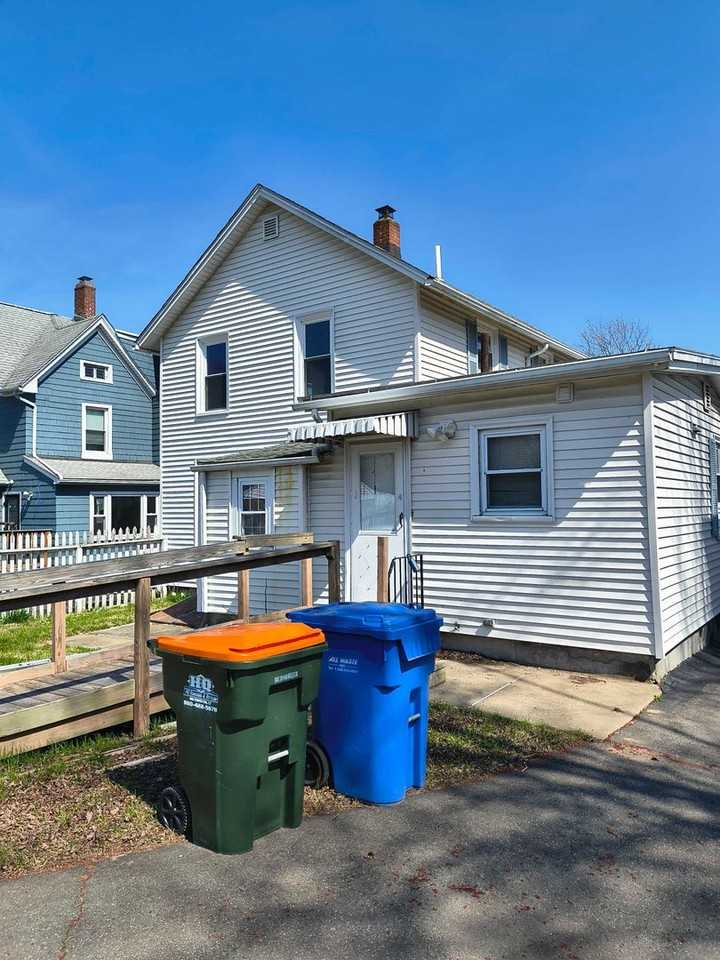 40 Broad St - Photo 2 of 13