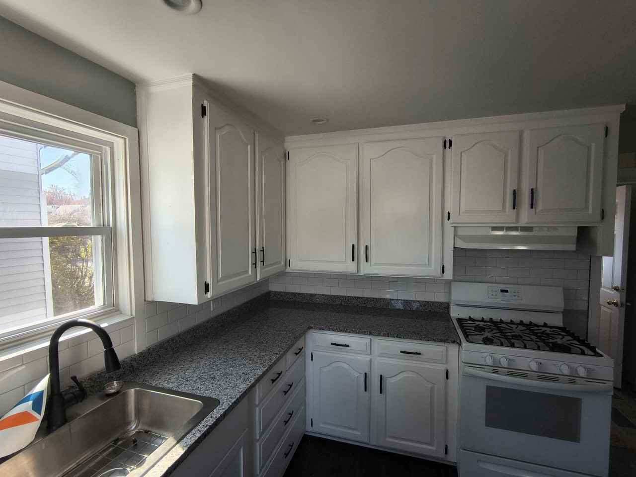 40 Broad St - Photo 4 of 13