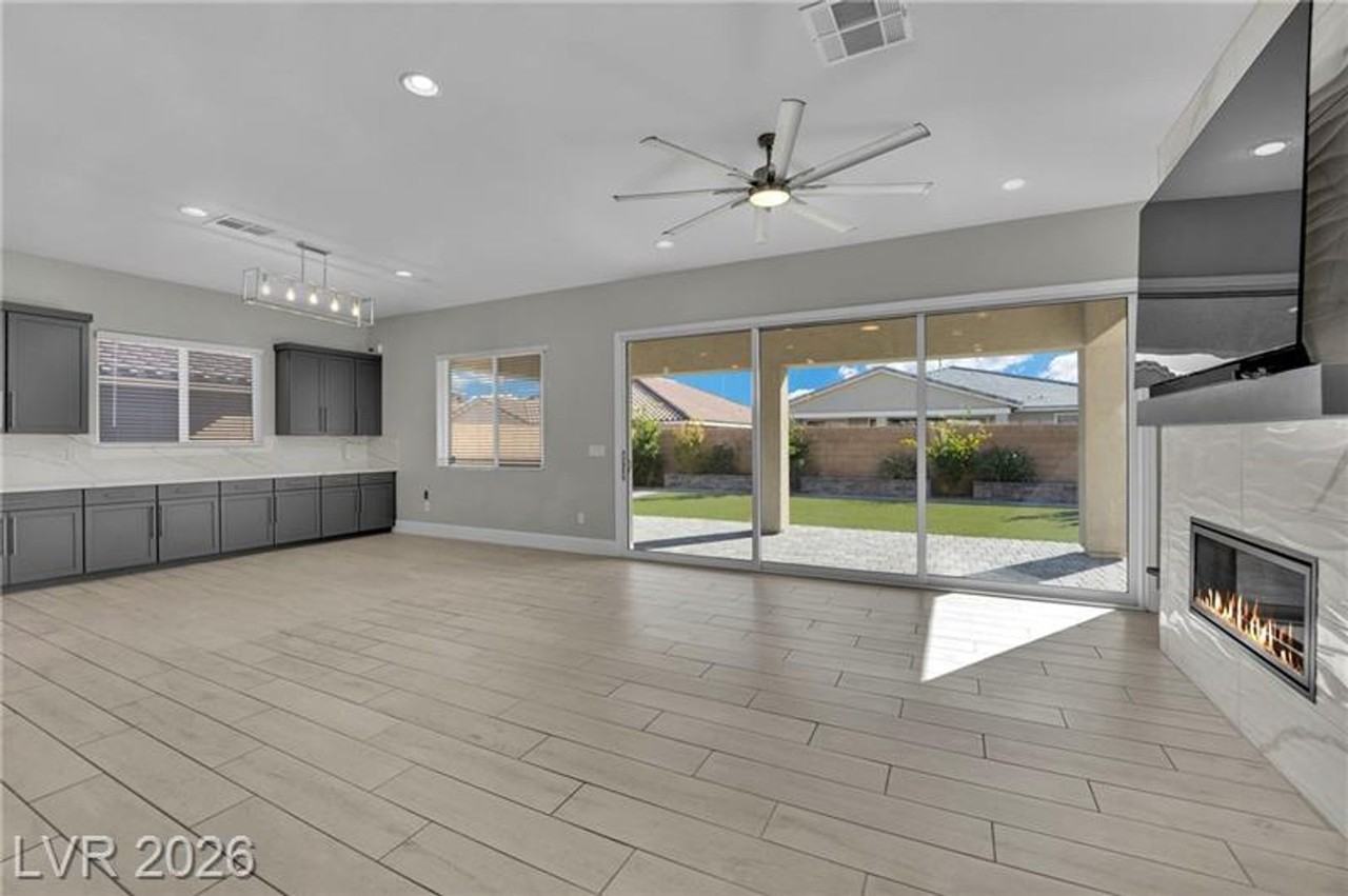 10937 Krista Leigh Ave - Photo 3 of 23