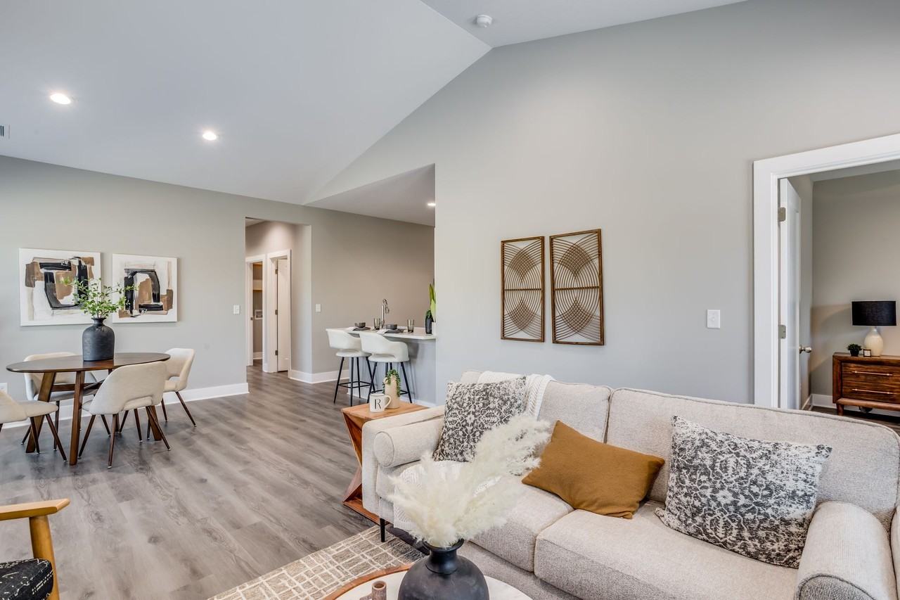 Falcon Falls Homes - Photo 4 of 26