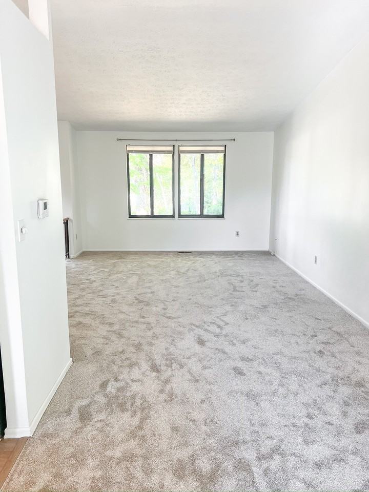 136 Old Gate Rd #1 - Photo 5 of 33