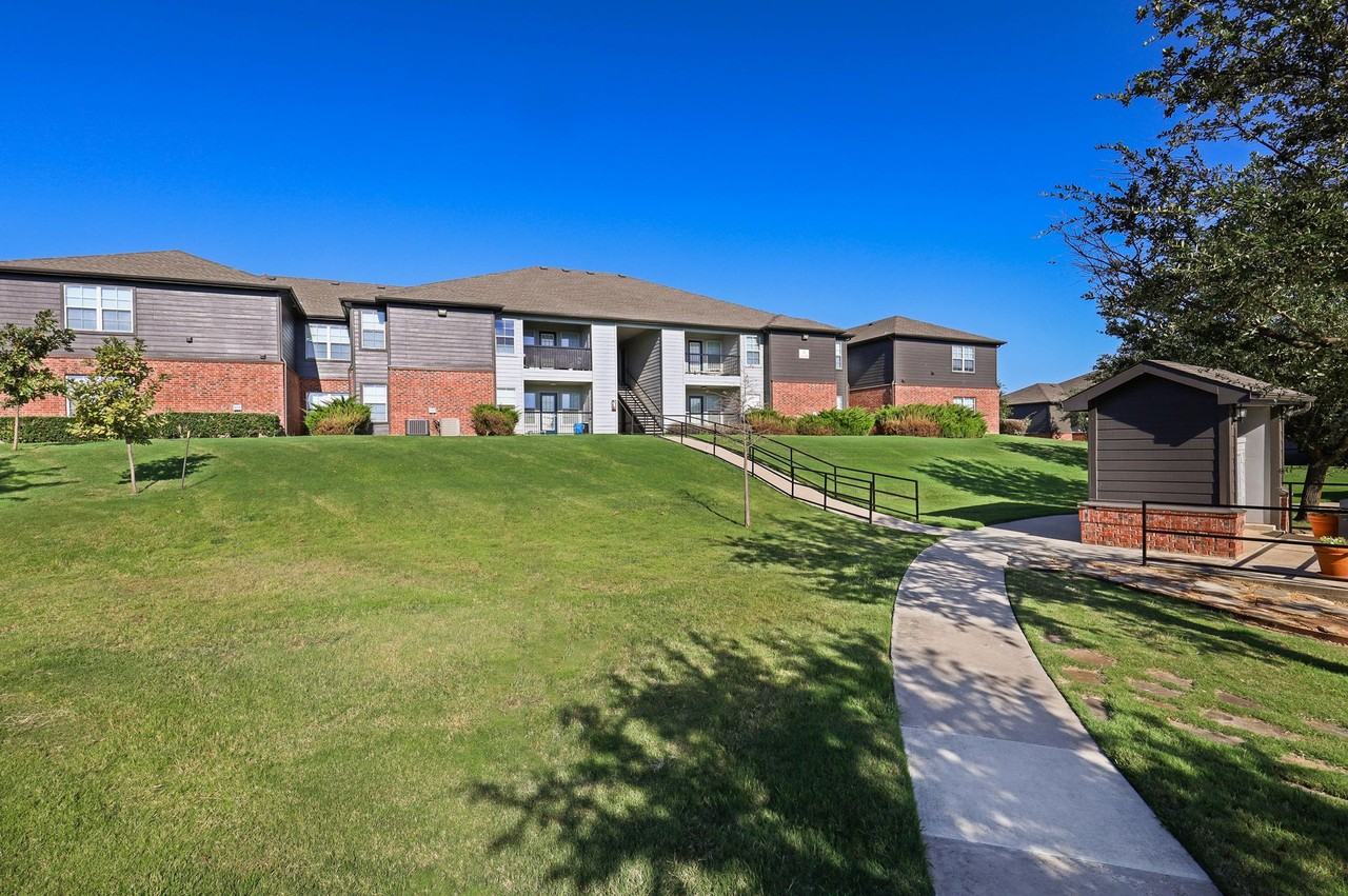 Trails of Sanger, Newly Renovated Apartment Homes - Photo 4 of 50