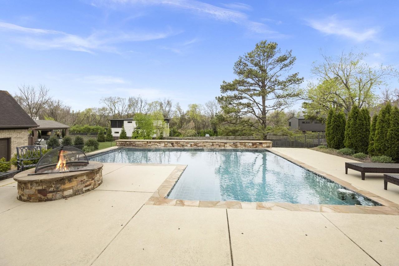 4603B Lealand Ln #1 - Photo 4 of 26