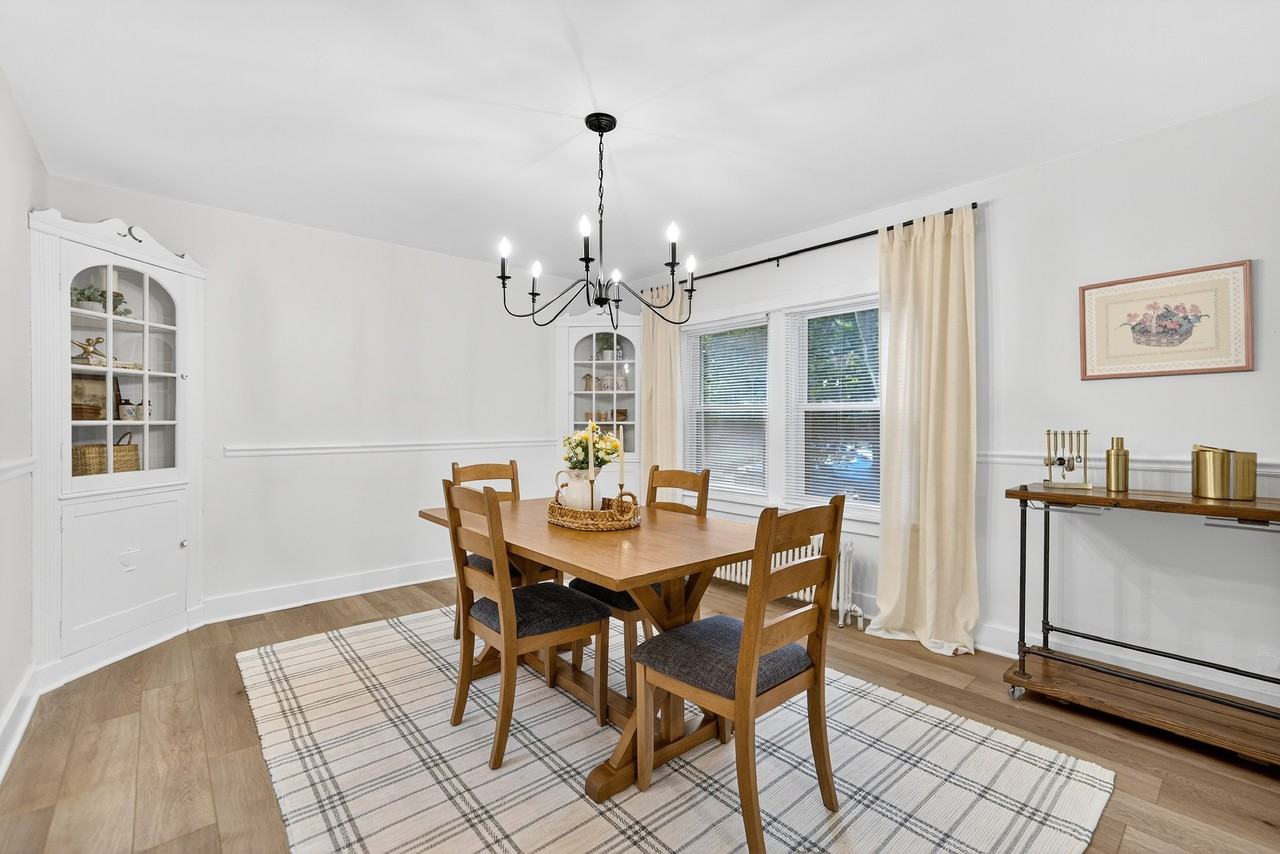 1389 Mount Pleasant Rd #1 - Photo 5 of 28