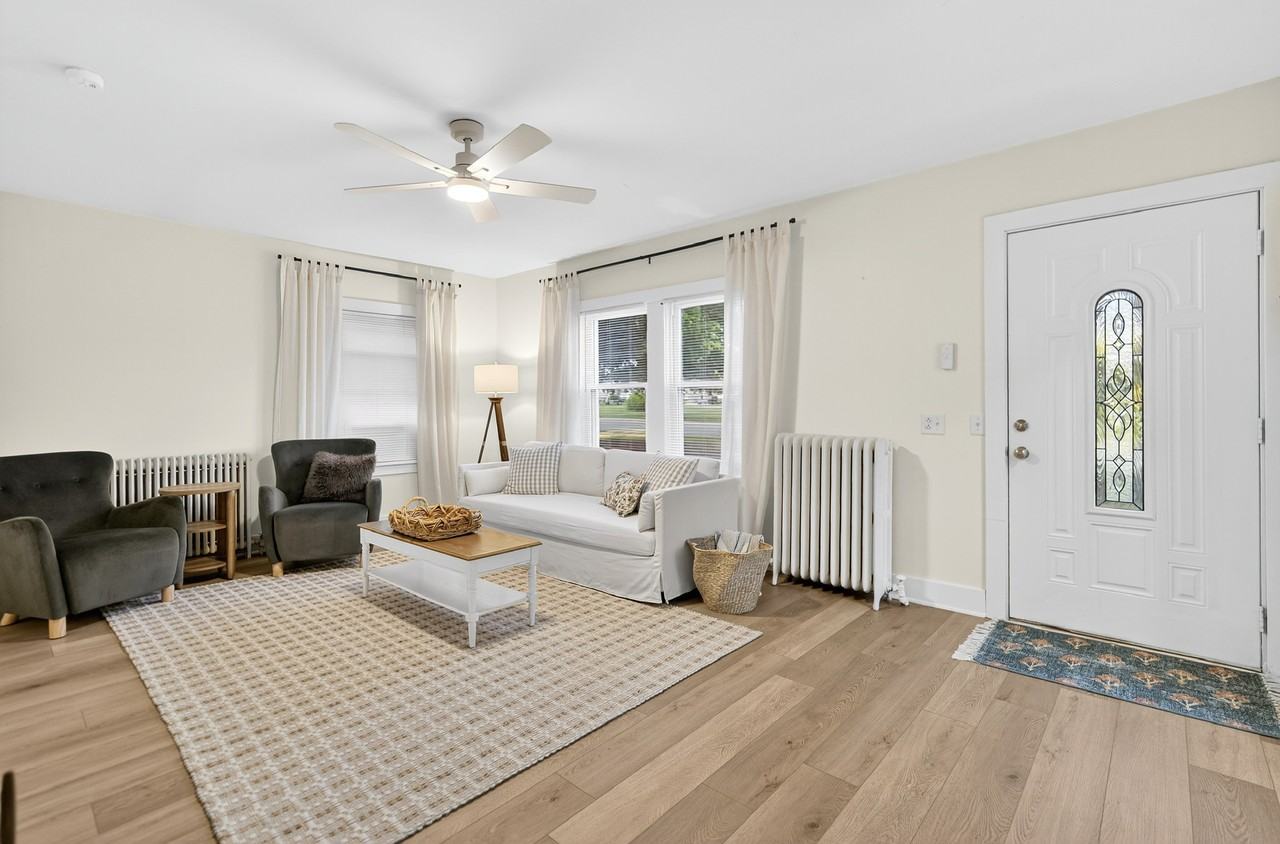 1389 Mount Pleasant Rd #1 - Photo 7 of 28