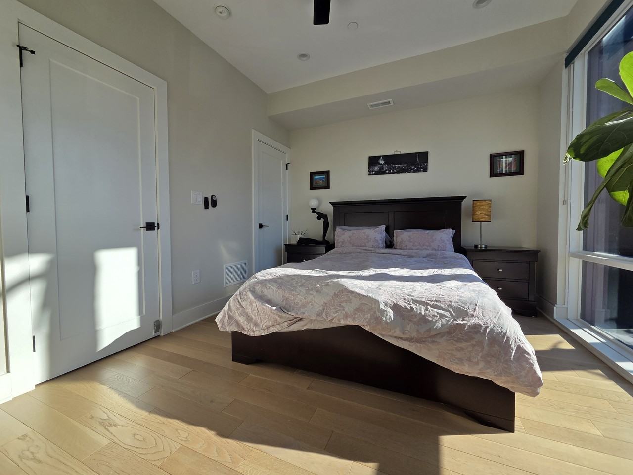 1227 N Leithgow St #1 - Photo 3 of 21