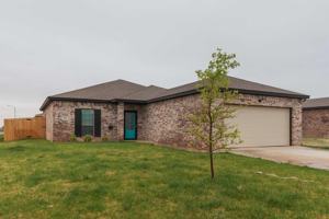 featured image of 606 Yates St #1