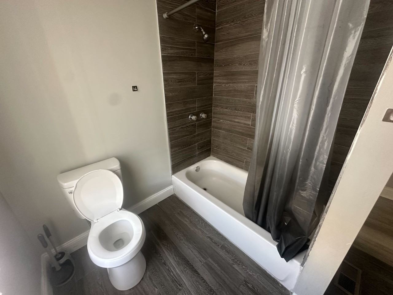 1325 N 49th St #2 - Photo 5 of 7