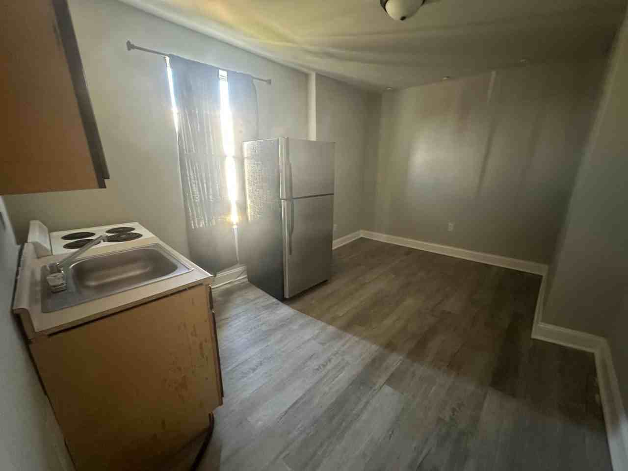 1325 N 49th St #2 - Photo 6 of 7